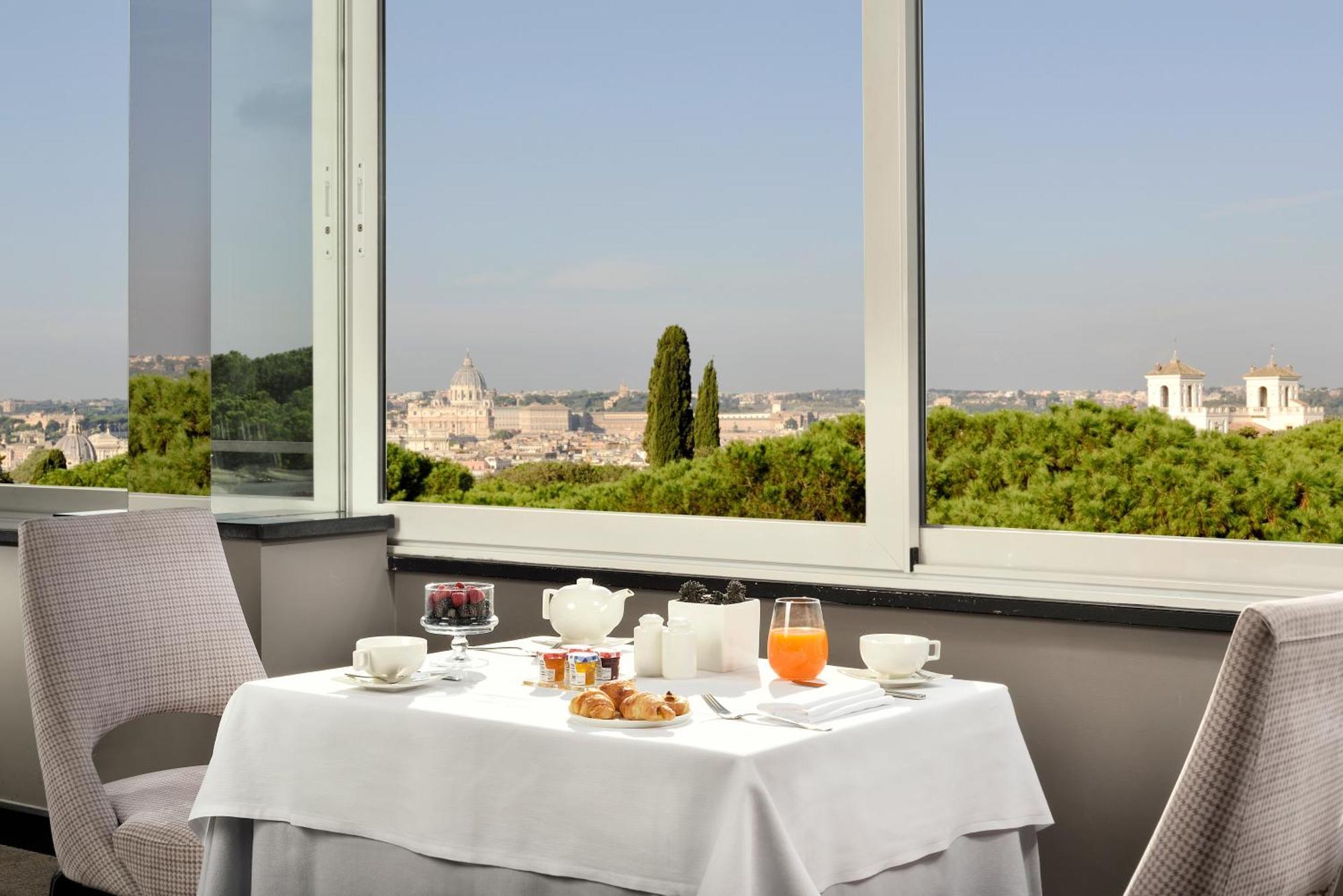 Splendide Royal - The Leading Of The World Rom